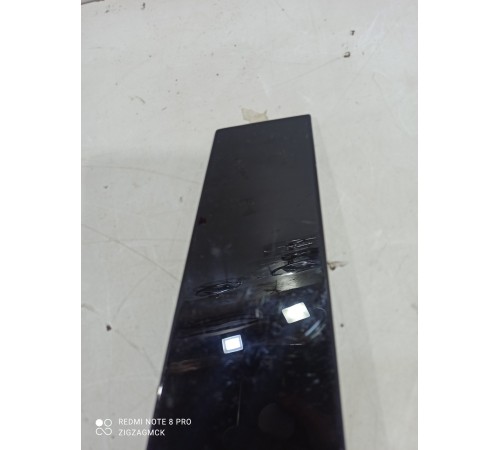 Накладка двери (передняя левая)