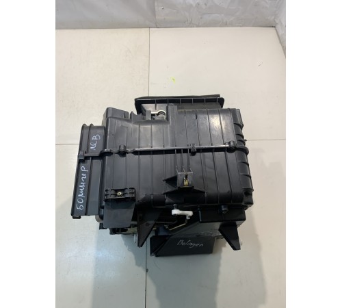 Корпус отопителя (левый)