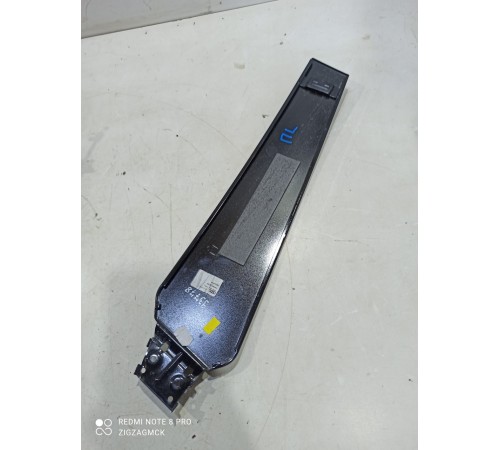 Накладка двери (передняя левая)