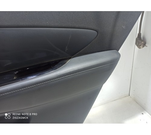 Обшивка двери (задняя правая)