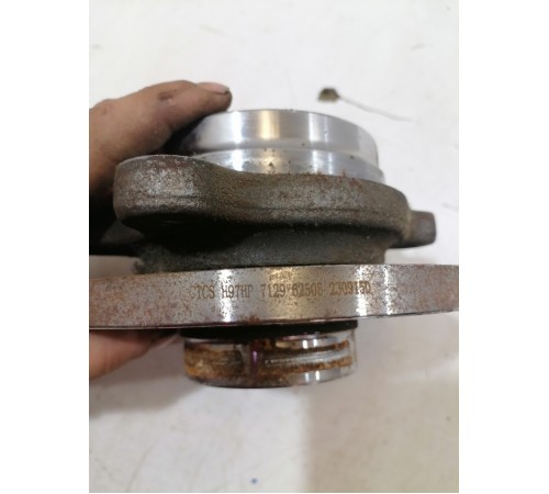 Ступица задняя левая