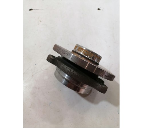 Ступица задняя левая