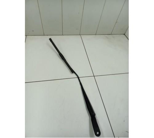 Поводок стеклоочистителя правый