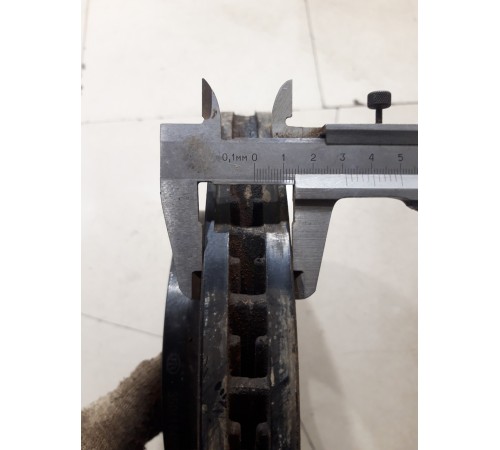 Тормозной диск передний левый