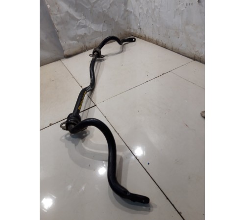 Стабилизатор передний