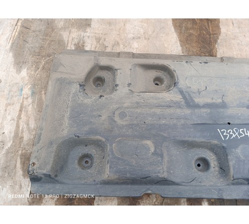 Защита антигравийная правая