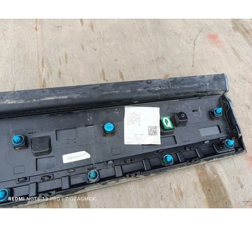 Накладка двери задняя правая