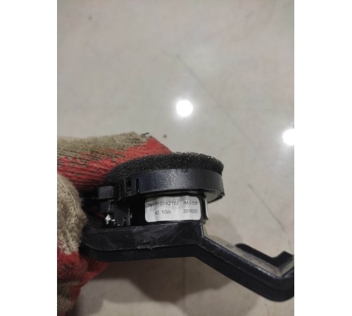 Динамик торпедо низкочастотный правый