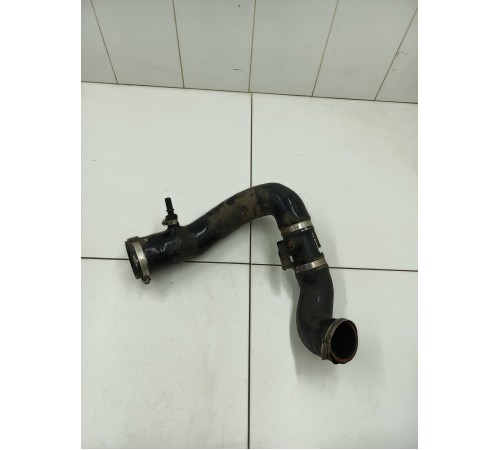 Патрубок системы охлаждения с датчиком