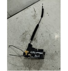 Замок двери передний левый