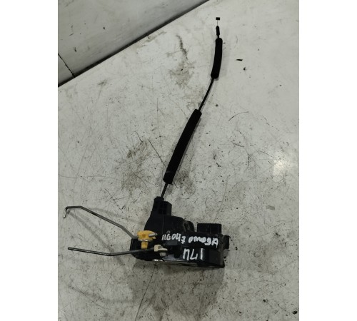 Замок двери передний левый