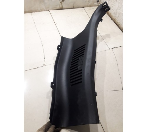 Накладка (пластик) салона задняя правая