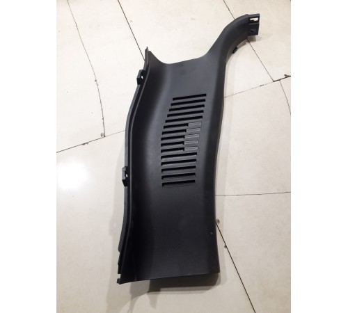 Накладка (пластик) салона задняя правая