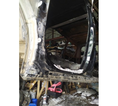 Порог со стойкой(левый)