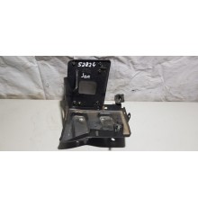 Крепление аккумулятора