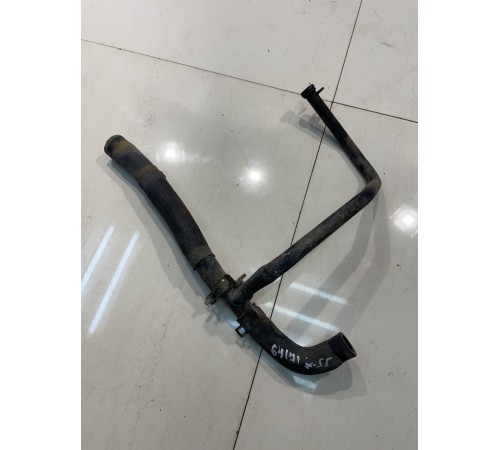 Патрубок системы охлаждения