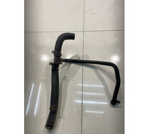 Патрубок системы охлаждения