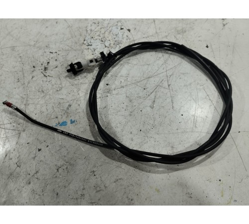 Трос лючка топливного бака