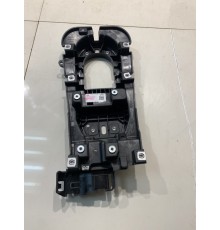 Кронштейн центральной консоли