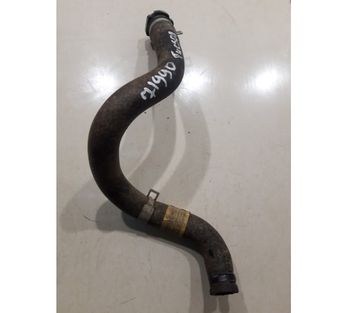 Патрубок системы охлаждения