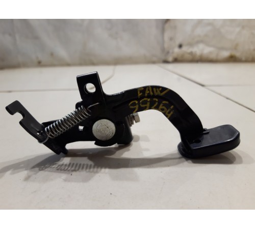 Ручка открывания лючка бензобака