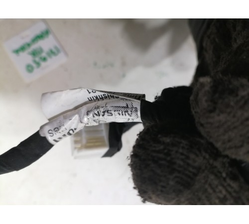 Проводка двери передней правой