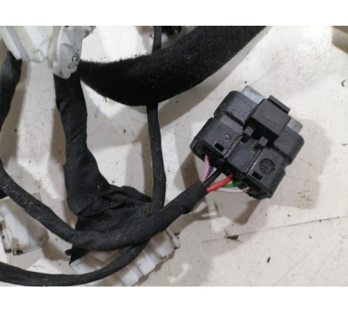 Проводка двери передней правой