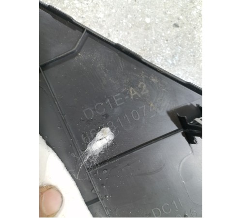 Накладка центральной консоли правая