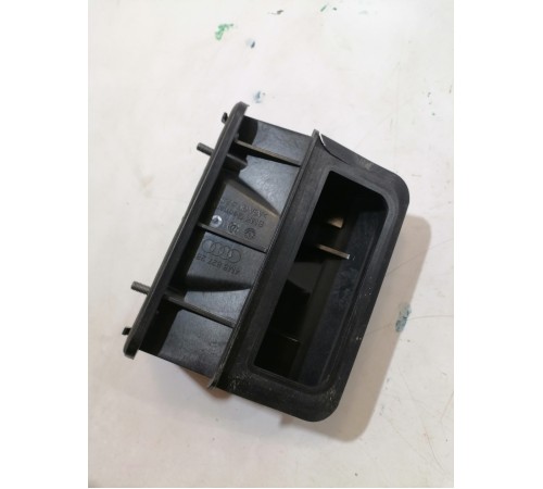 Ручка крышки багажника