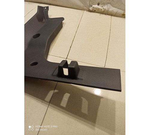 Накладка багажника(левая)