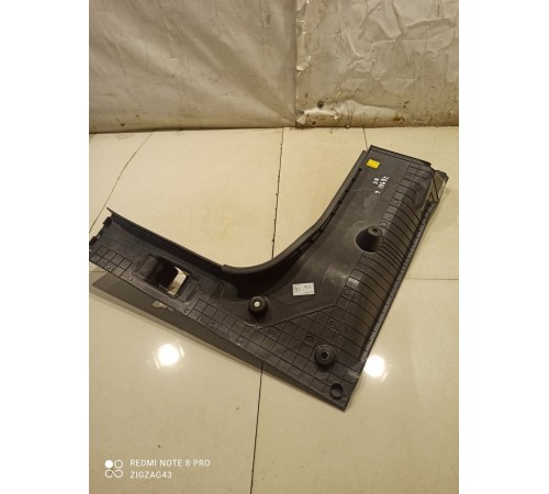 Накладка багажника(левая)