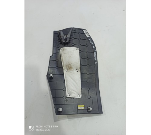 Накладка центральной консоли левая