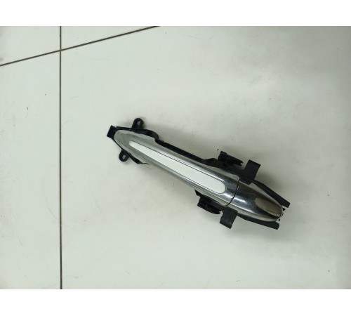 Ручка двери передняя правая внешняя