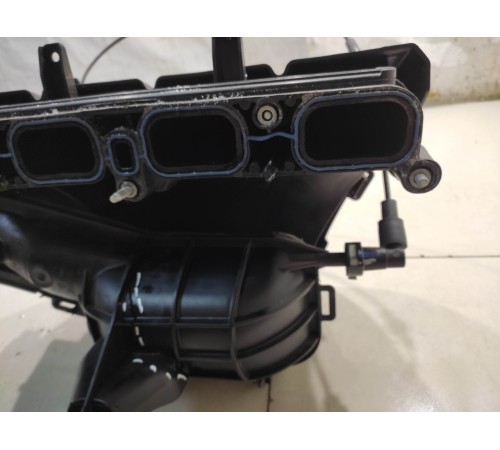 Впускной коллектор