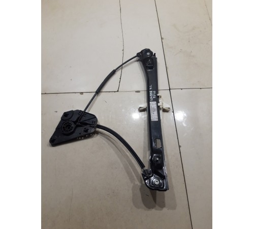 Стеклоподъемник (задний левый)