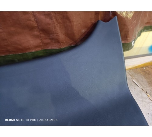 Обшивка крышки багажника