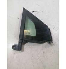 Глухое стекло переднее правое