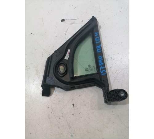 Глухое стекло переднее правое