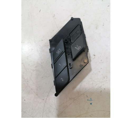 Кнопка памяти сидений