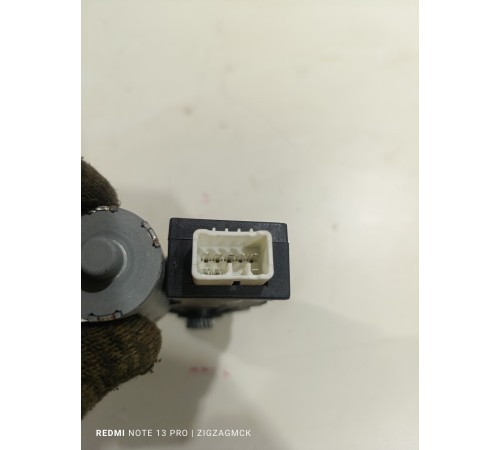 Моторчик люка электролюка крыши передний левый