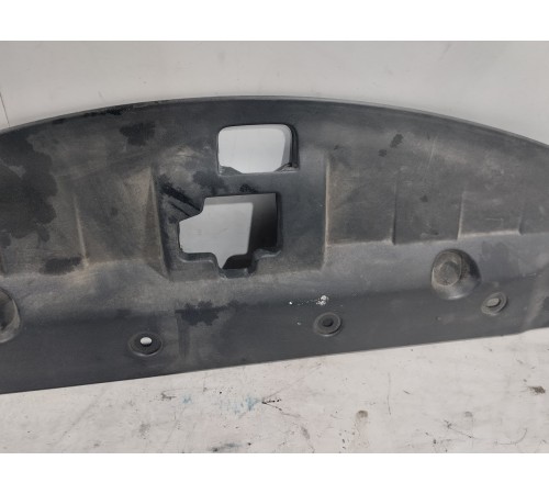 Накладка передней панели кожух замка капота