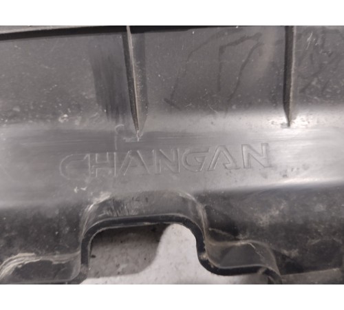 Накладка передней панели кожух замка капота