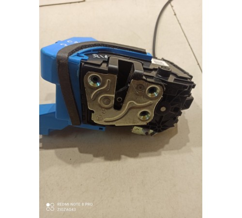 Замок двери (задний левый)