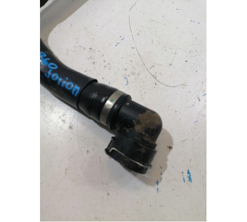 Патрубок радиатора