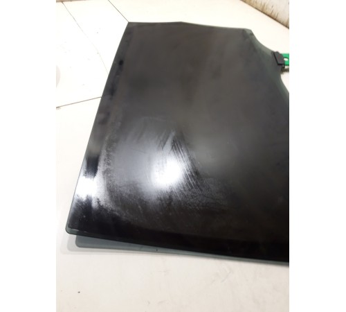 Стекло двери (заднее правое)