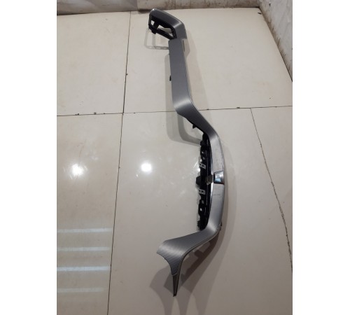 Кронштейн воздушного дефлектора (правый)