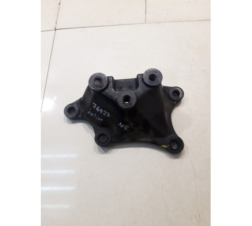 Кронштейн опоры двигателя(левый)