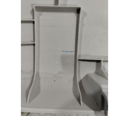 Обшивка стойки лобового стекла правая