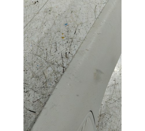 Обшивка стойки лобового стекла правая