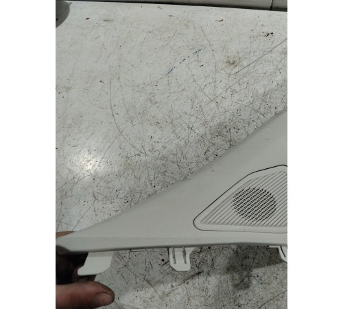 Обшивка стойки лобового стекла правая